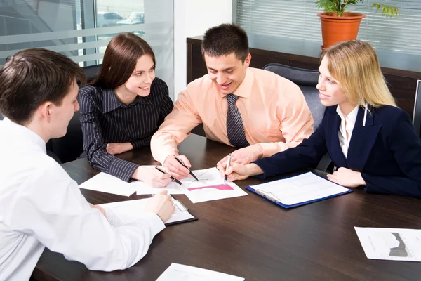 Business team at a meeting — Stock Photo, Image