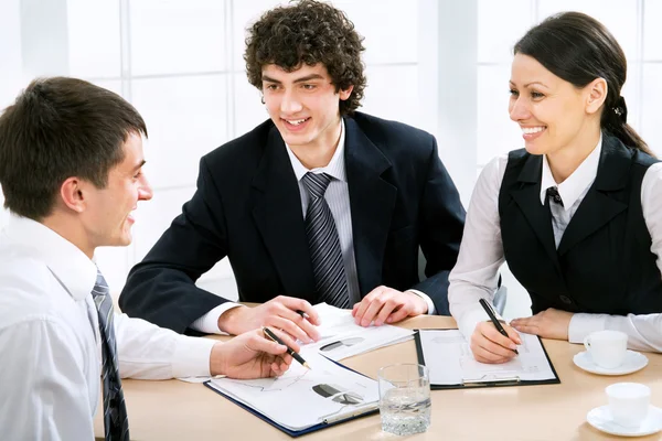 Businesspeople at meeting — Stock Photo, Image