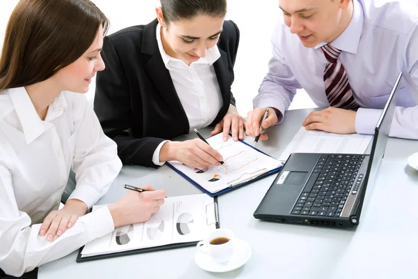 Businesspeople discussing plan — Stock Photo, Image