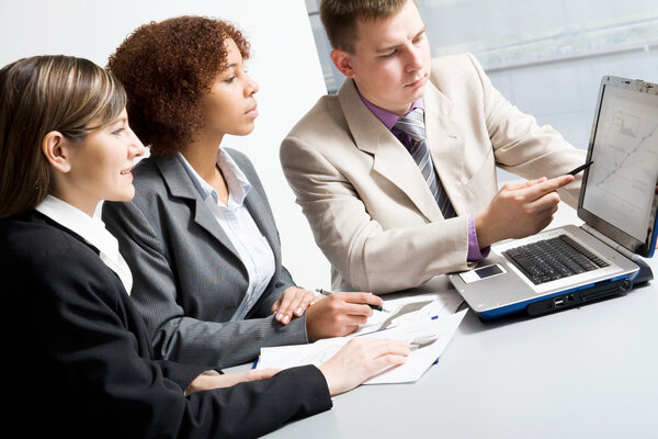 Деловые люди