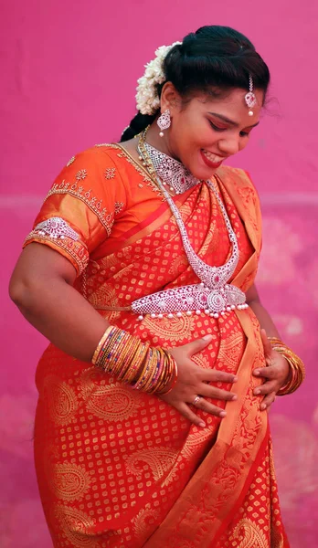 Tamil Nadu India 2022 Expecting Mother Baby Shower Women Looking — Fotografia de Stock