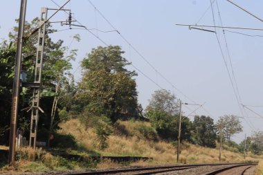 Şehirdeki demiryolu treni