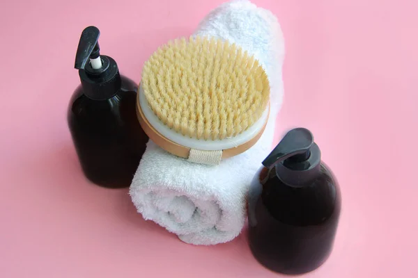 Spa Treatments Brown Jars Shampoo Gel Soap White Towel Massage — Stock Photo, Image