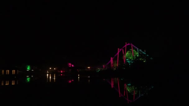 游乐园灯会在夜间举行 并以代号标示 — 图库视频影像