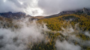 İtalya 'daki Dolomite Dağları