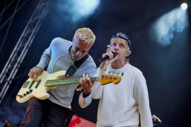 Nibe Festivali 'nde çalmaktan zevk alıyorum.