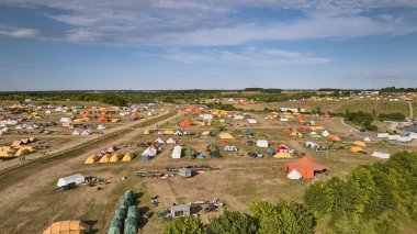 Hedeland 'daki izci festivalinde büyük bir kalabalık