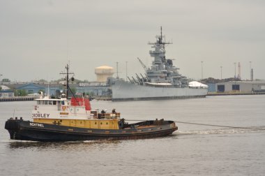 Römorkör Delaware Nehri üzerinde çekme