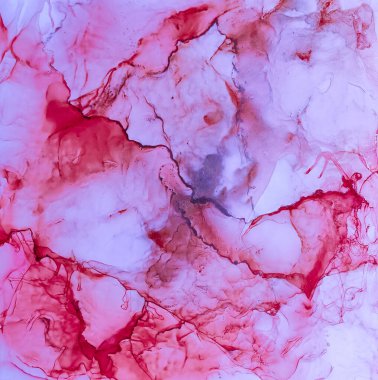 Alkol mürekkebinin arka plan dokusu kırmızı renkte. Damlaları ve lekeleri olan soyut ateş boyası.