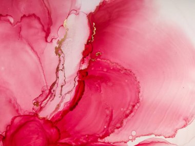 Alkol mürekkebinin arka plan dokusu kırmızı renkte. Damlaları ve lekeleri olan soyut ateş boyası.