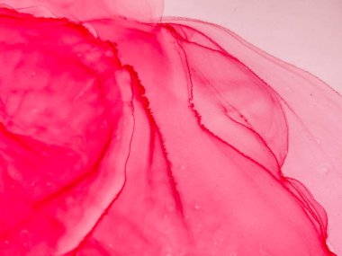 Alkol mürekkebinin arka plan dokusu kırmızı renkte. Damlaları ve lekeleri olan soyut ateş boyası.