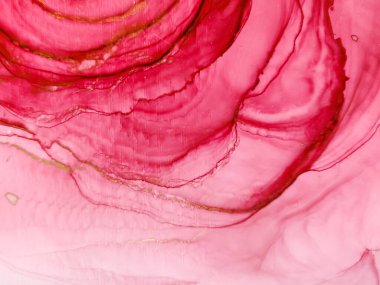 Alkol mürekkebinin arka plan dokusu kırmızı renkte. Damlaları ve lekeleri olan soyut ateş boyası.