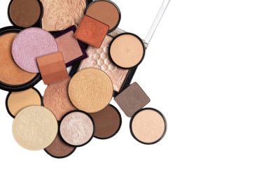 Tek gözlü gölgeler, bronzlaştırıcılar, beyaz arka planda fosforlu kalemler.