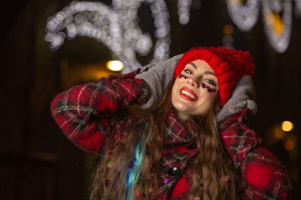 Joyful Young Woman Having Fun Christmas Fair — Stock Photo, Image