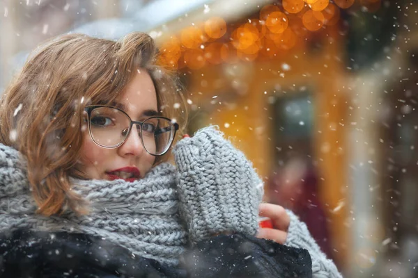 Charming Young Woman Glasses Walking Decorated Showcases Snowy Weather Empty — Stock Photo, Image