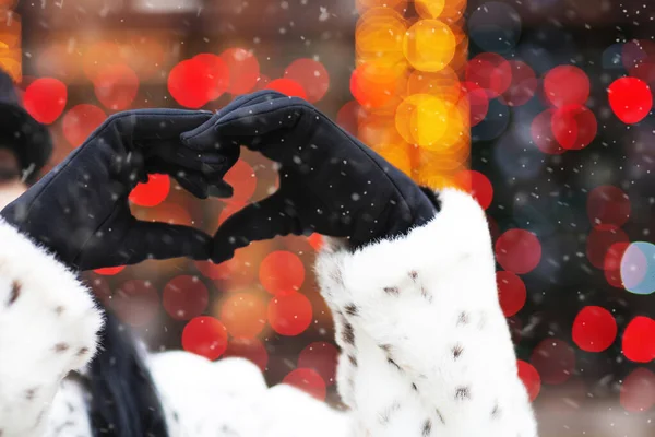 Woman Making Heart Sign Her Hands Street — Stock Photo, Image