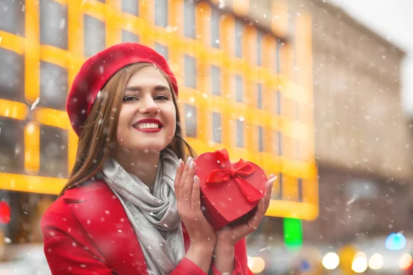 Merry Blond Woman Holding Red Gift Box Heart Shape Street — Stock Photo, Image