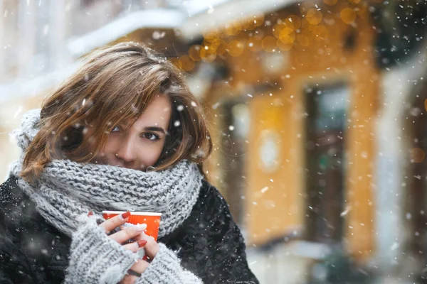 Cute Young Woman Drinking Coffee City Snowfall Empty Space — Stock Photo, Image