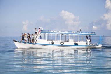 turist ile tekne