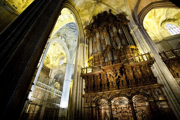Wnętrze katedry w Sewilli — Zdjęcie stockowe
