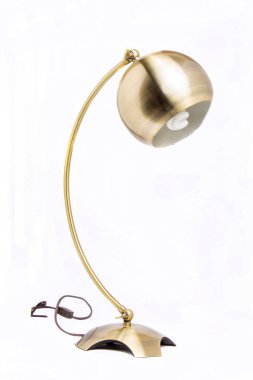 Beyaz arka planda rustik kapalı yer lambası