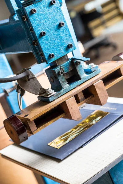 Fechar Uma Máquina Impressão Offset Durante Produção — Fotografia de Stock