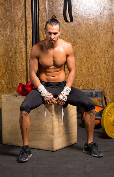Sportovní Boxer Muž Trénink Tělocvičně Tvrdý Trénink Rutina — Stock fotografie