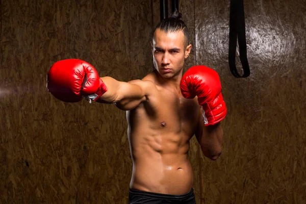 Boxeador Atlético Hombre Entrenamiento Gimnasio Rutina Entrenamiento Duro — Foto de Stock