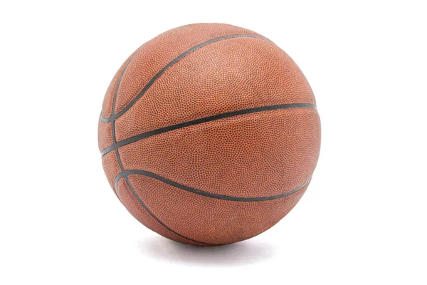 白い背景にバスケットボールボール — ストック写真