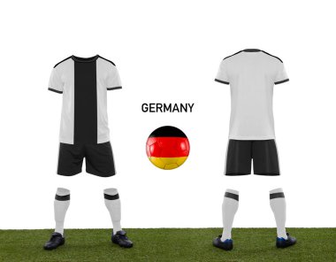 Katar 2022 'ye katılan Almanya milli takımının bayraklı forması ve topu beyaz arka planda çimen zeminli..