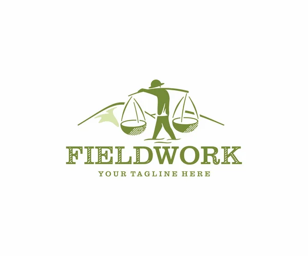 Fieldwork Στο Σχεδιασμό Λογότυπο Της Υπαίθρου Αγρότης Που Δουλεύει Στον — Διανυσματικό Αρχείο