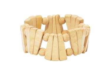 Beyaz arka plan üzerinde izole Ahşap bilezik