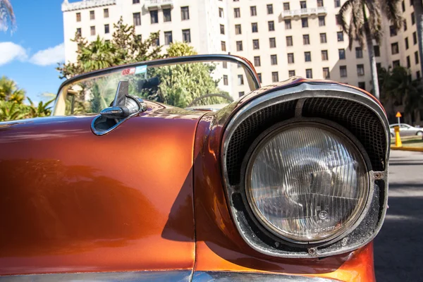 Cuba coche viejo — Foto de Stock