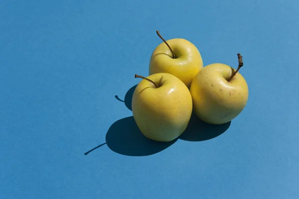 Gula äpplen bakgrund — Stockfoto