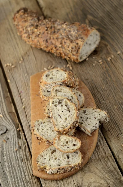 Kromki chleba ziarna — Zdjęcie stockowe