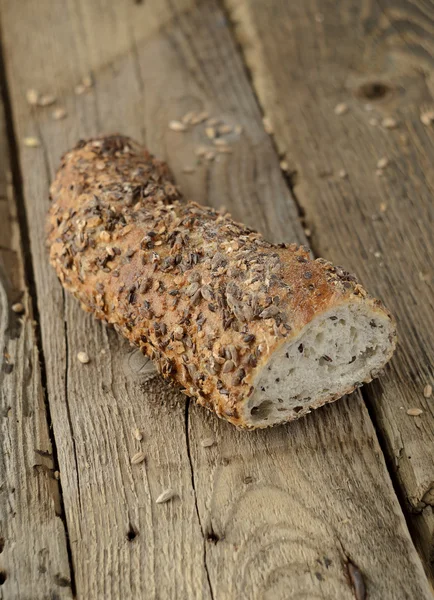 Roti biji-bijian — Stok Foto