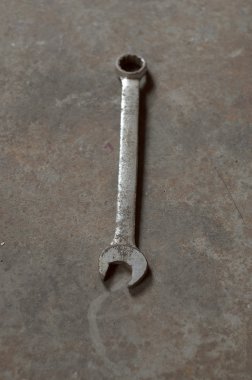 paslı el anahtarı aracı ve eldiven