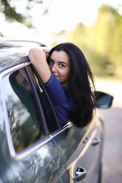 Woman Being Carefree Vehicle — Stock Photo, Image