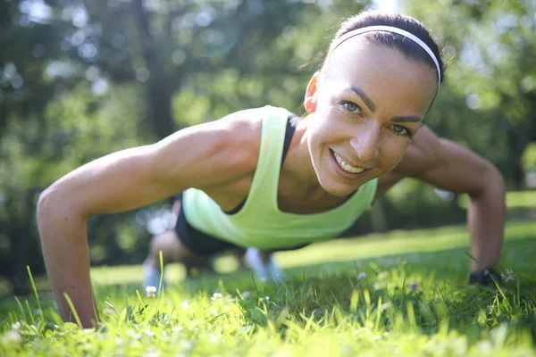 Portrait Sporty Young Woman Work Out Park Morning — Stockfoto