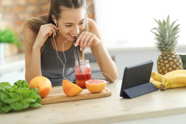 Food vlogger in the kitchen