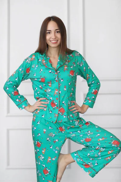 Mode Mooi Meisje Pyjama — Stockfoto