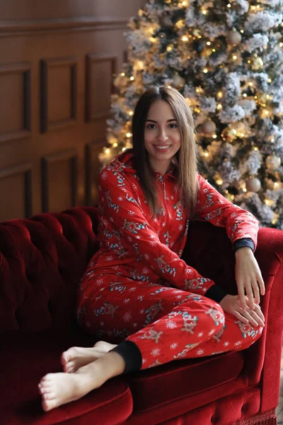 Mode Schönes Mädchen Pyjama — Stockfoto