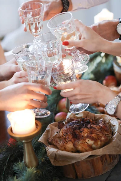 Kerstdag Feestmaal Diner Met Een Groep Vrienden — Stockfoto