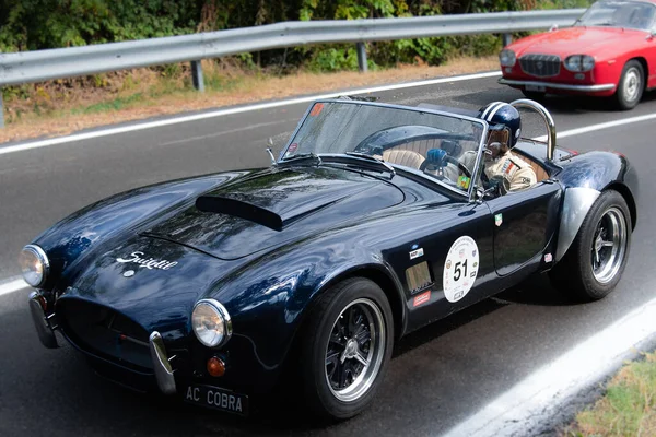 Piacenza Itália 25Th Silver Bandeira Carro Histórico Desfilando Cobra 427 — Fotografia de Stock