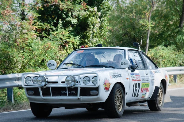 Piacenza Italie 25E Défilé Automobile Historique Drapeau Argent Opel Manta — Photo