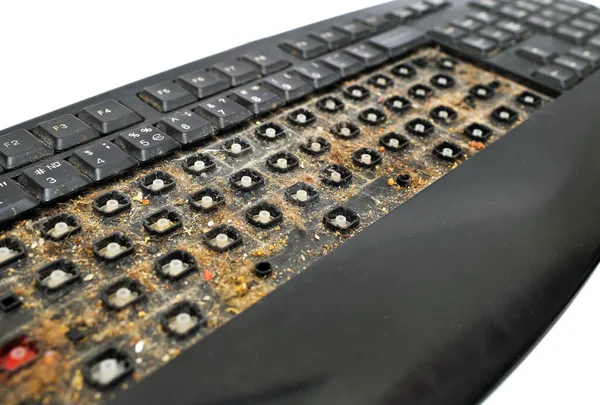Дуже брудна чорна розкладена клавіатура крупним планом — стокове фото