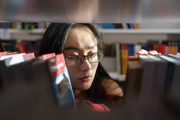 Asian Girl High School Student Looking Book Library Bookshelf Young — ストック写真