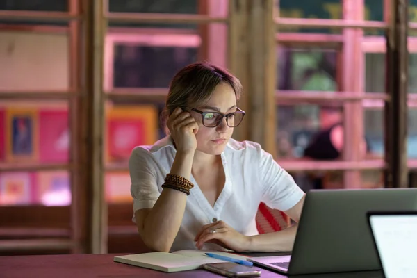 Upset Female Student Glasses Sitting Desk Laptop Coworking Tired Studying — Foto Stock