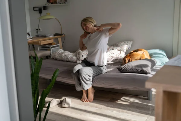 Middle Aged Woman Does Warm Cozy Bed Lady Wearing Comfy — Stock fotografie