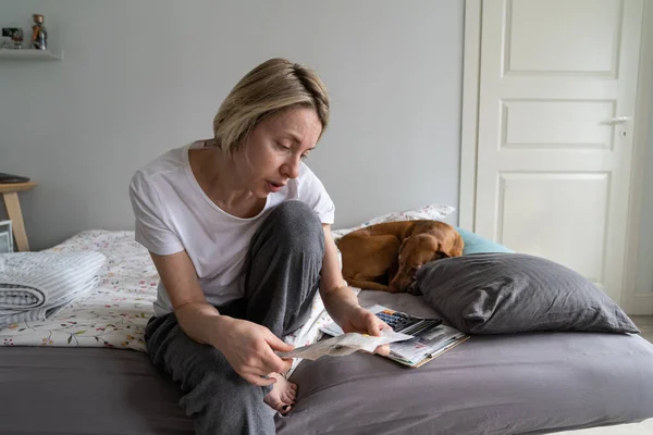 Mature Depressed Woman Widow Talks Herself Paying Communal Bills Looks — Foto Stock